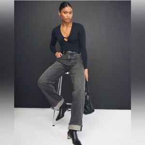 Abercrombie & Fitch 90s Straight Ultra High Rise Jeans, Size 25 Regular (NWT)